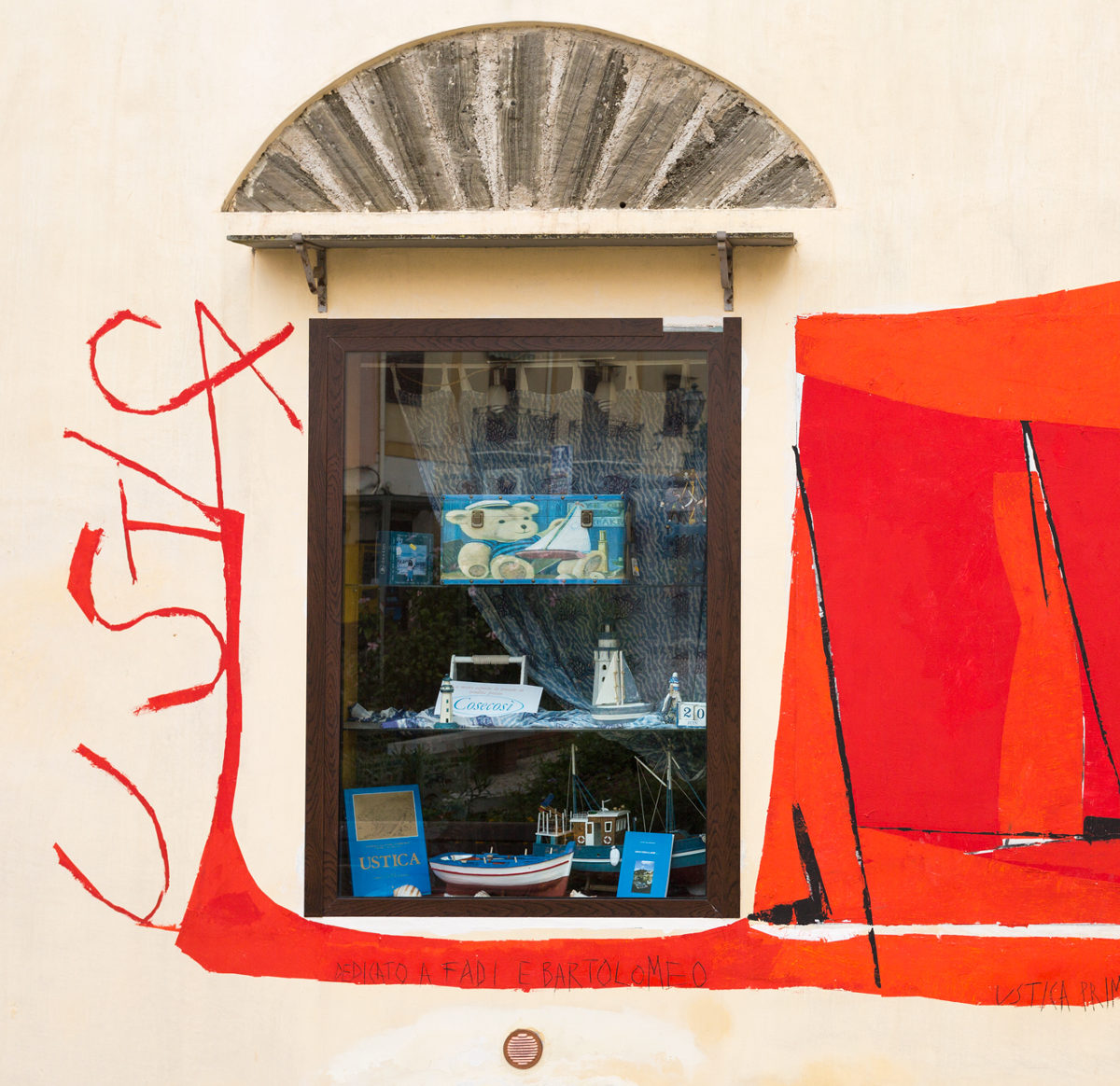 original shops in the center